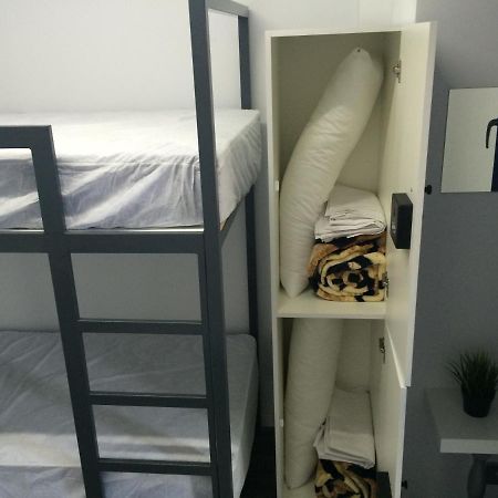 Chameleon Youth Hostel Alicante Eksteriør bilde